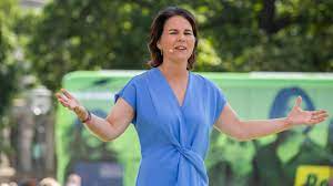 Annalena charlotte alma baerbock is a german politician. Annalena Baerbock Im Wahlkampf Umfragen Aufreger Programm So Lauft Es Fur Die Grunen Kandidatin