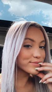 Abria Roberts (abriaroberts02)