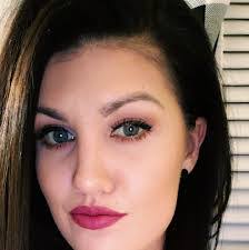 Leann Cherry's Instagram, Twitter & Facebook