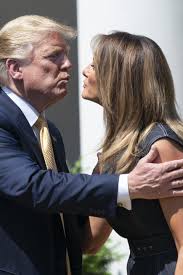 Sein herausforderer joe biden konnte 306 wahlleute für sich gewinnen, trump nur 232. Melania Trump Starportrat News Bilder Gala De