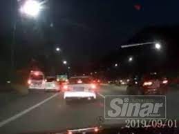 Maybe you would like to learn more about one of these? Suv Langgar Ambulans Polis Sahkan Terima Laporan