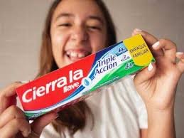 Colgate: Smiles Always Find a Way • Ads of the World™