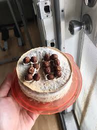 ¡sumérgete en un mundo de sabor y placer!. My Low Quality Homemade Ice Cream Bday Cake Made From Haagen Dazs Peanut Butter Pretzels And Chocolate Cereal Shittyfoodporn