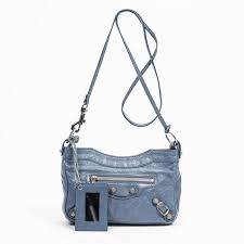 Balenciaga Hip Bags Up To 70 Off At Tradesy