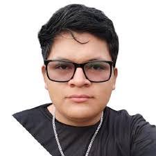 Alexander Luna's Instagram, Twitter & Facebook