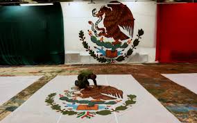 La bandera mexicana es un objeto de gran orgullo nacional en méxico. La Bandera Simbolo Patrio Artesanal El Sol De Mexico Noticias Deportes Gossip Columnas