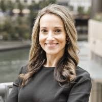 Lara Keene's Instagram, Twitter & Facebook