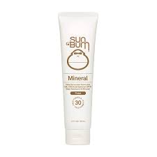 It also doubles as a super light coverup as well, which is awesome because normal coverup usually hurts me now. Amazon Com Sun Bum Mineral Spf 30 Tinted Sunscreen Face Lotion Vegan And Reef Friendly Octinoxate Oxybenzone Free Broad Spectrum Natural Sunscreen With Uva Uvb Protection 1 7 Oz Beauty
