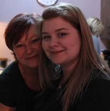 Tw loss… Hey everyone 12 weeks 4 days here, unfortunately lost the baby not  long after, was wondering if anyone had any guesses, only photo I have 🩷x 