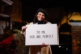 Love actually fans were delighted last year when they were treated to a red nose day appearing on this morning today (october 26), martine mccutcheon, who played hugh grant's love interest in the original, addressed the possibility. Love Actually S Martine Mccutcheon Defends Divisive Scene