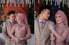 12 gaun pernikahan paling unik di dunia, ada yang terbuat dari kondom. Gaun Pengantin Rose Gold
