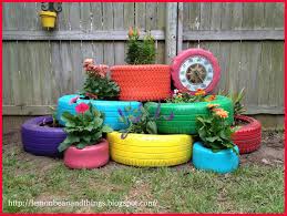 Il est même possible de se construire un magnifique bac à compost avec de vieilles palettes (on en fait des choses avec des palettes) ! 9 Facons De Creer Soi Meme Des Pots Pour Son Jardin