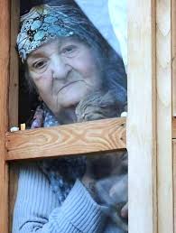 حين يكتب الله لزهرة أن تُزهر في مكان ما حتى لو كان لا يُشبهها ، ستزهر ..  وهكذا في كل أمور حياتنا فالله فعّالٌ لما يريد.. ☀️