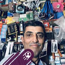 🎓⚖️ تهنئة من الأهل والأصدقاء ⚖️🎓 لابنهم أنس العمري بكل فخر واعتزاز،  نتقدّم إليك بأحرّ التهاني والتبريكات بمناسبة تخرجك من كلية القانون، هذا  الإنجاز الذي يملأ قلوبنا سعادة ويفرح أرواحنا فخرًا. لقد