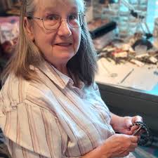 🎨 Artist Feature: Samantha Johnson Meet Samantha Johnson, an inspiring  artist whose creativity shines as brightly as her resilience. Samantha  began painting during the COVID pandemic and uses her artwork as a