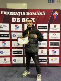 Boxerul Adrian Toader, Bronz La Campionatul Național » Curierul Zilei