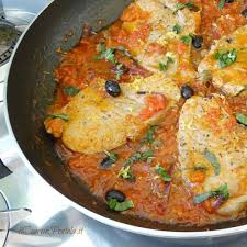 Il tonno fresco si presta a molte preparazioni a crudo e a diversi metodi di cottura che ne esaltano il gusto e il profumo, ispirando ricette adatte a ogni occasione. Tonno Alla Siciliana Come Fare Il Tonno Fresco Alla Siciliana