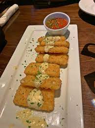 Fried Mozzarella From Olive Garden They Truly Have Some Really Delicious Cheese Sticks Snap Food Cafe Food Pretty Food
