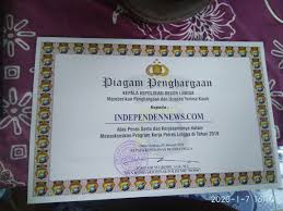 Maybe you would like to learn more about one of these? Wartawan Independennews Terima Piagam Penghargaan Polres Lingga Juhari Sampaikan Ucapan Terima Kasih Silabuskepri Co Id