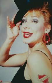 Sandy Bremer's Instagram, Twitter & Facebook