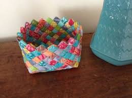 What are woven baskets made of? 49 Fabric Scrap Crafts Ideas For Leftover Material Fabric Basket Tutorial Fabric Baskets Woven Fabric Basket