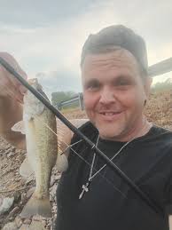 I caught almost 20 fish today they where biting good Thank you Lord I  needed this today