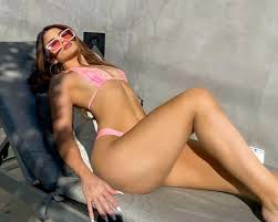 Ava Tortorici - Free pics, galleries & more at Babepedia