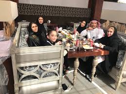 منيو ورقم مطعم اوف وايت لاونج بالسعودية ثقفني
