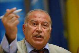 Mircea badea, după eliberarea lui dan voiculescu: Dan Voiculescu Liber DupÄƒ Executarea Unei Treimi Din Pedeapsa De 10 Ani
