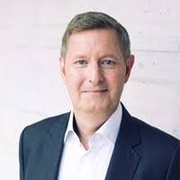 Daniel Zweifel's Instagram, Twitter & Facebook