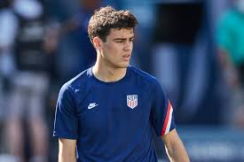 Christian pulisic was, again, the lone bright spot for a u.s. Usa Vs Mexico Gio Reyna Struck By Projectile After Christian Pulisic Winning Fine In Concacaf Nations League Wow Big Top Trending