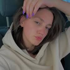 Ella Rose updated her profile picture.