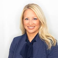 Mindy Wallis's Instagram, Twitter & Facebook