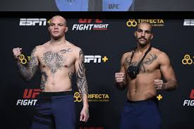 Smith defeated devin clark via submission (triangle choke) at 2:34 of round 1 at ufc on espn 18 on saturday in las vegas. Ufc Vegas 15 Anthony Smith Vs Devin Clark Elevated To Five Round Main Event Bloody Elbow