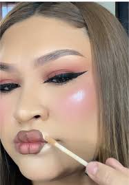 Eleva tu maquillaje con Moondust y All Nighter