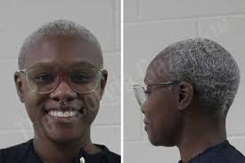 Kiandria Glover: https://thegeorgiagazette.com/houston/kiandria-glover/