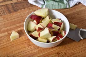 How many pounds are in peck of apples? How Many Apples In A Cup