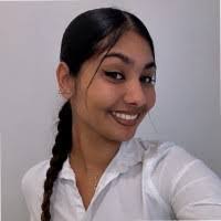 Lisa Lebeau's Instagram, Twitter & Facebook