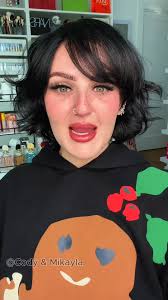 Can't wait to spend the day with my parents ❤️🎄🎅🏻🎁