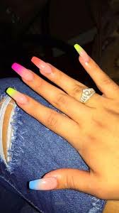 Bright yellow beams of light, green leaves full of life, baby blue ocean waves — your manicure can take a cue from the lively and vibrant colors that are found all around us during the summer months. Acrylic Nail Designs Cute Acrylic Nails Bright Summer Acrylic Nails Nail Designs Summer