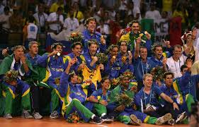 A medalha de ouro para a magnífica atleta rafaela silva. Nos 15 Anos Do Ouro Em Atenas Campeoes Do Volei Lembram Ansiedade Uniao E Egos De Lado Gq Esportes