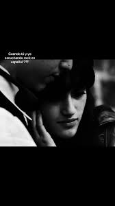 Tu Y Yo Escuchando Rock