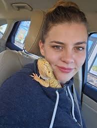 Help? 🧡 This is what the breeder we got our girl from called her morph and  here is a picture of her (over 6ms old now). I am unsure from his  response-is