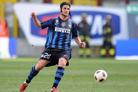 Departure of benítez and arrival of leonardo after this win, however, on 23 december, due to his poor performance in serie a and separated by 13 points from the leader milan , inter announced on its website the. Chivu Si Alibec Au Jucat Pentru Inter In Primul Amical Al Verii Mobile