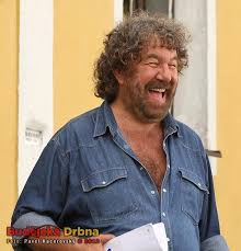 Zdeněk troška (* may 18, 1953 in strakonice) is a czech director from hoštice u volyně in south bohemia, who have appeared in his films several times. Zdenek Troska Predstavuje Trailer K Filmu Babovresky Kultura Zpravy Budejcka Drbna Zpravy Z Ceskych Budejovic A Jiznich Cech