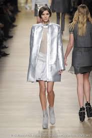 Embrace your silver hair by keeping your color and going for a cropped and tapered casual cut. Want Short Hair Ask Yourself These Important Questions First