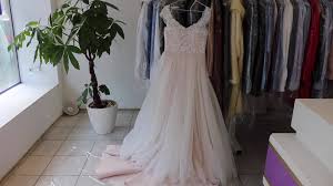 Maybe you would like to learn more about one of these? Gemarken Reinigung Hochzeitskleid Facebook