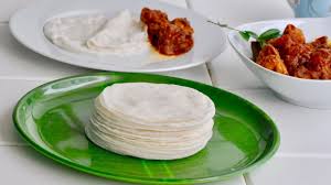 Jenis roti yang satu ini merupakan roti khas dari eropa timur (polandia), bentuknya bulat seperti donat, tapi bagian dalam lebih padat. 12 Macam Roti Yang Bisa Kamu Temukan Di Restoran Khas India