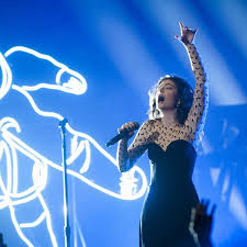 Tickets go on sale on her website to the general public starting friday, june 25, at 10 a.m. Lorde Announces Third Studio Album Solar Power Music News Music News Com