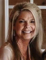 Diane Maher's Instagram, Twitter & Facebook